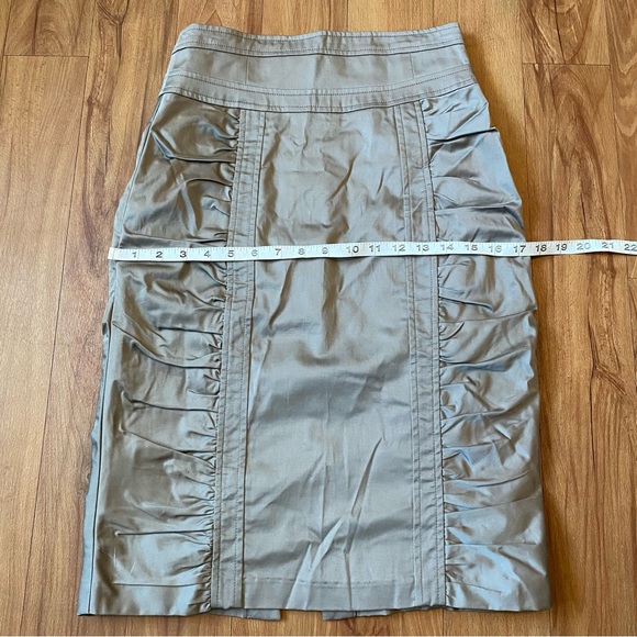 Nanette Leepore Tan Ruched Pencil Skirt Back slit Women’s Size - Picture 12 of 16